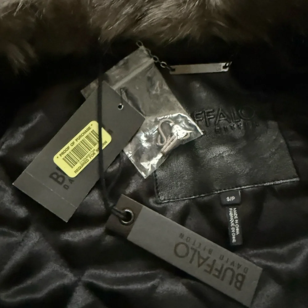 Buffalo David Bitton Faux Fur Black Vest - Picture 6 of 8